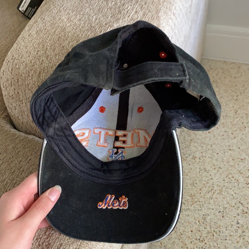 Mets hat - Picture 2 of 4